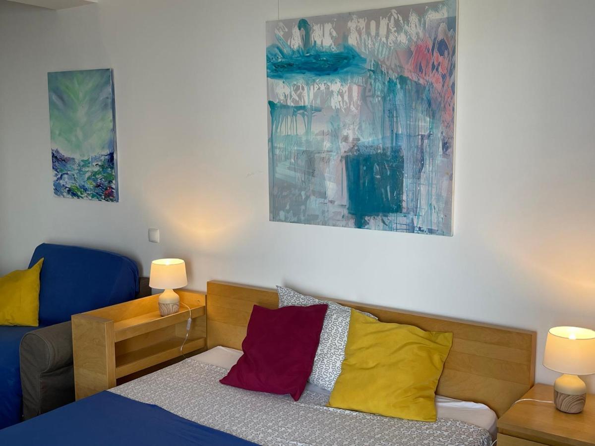 Apartment Happiness By Nicole Jutka, Visual Artist Olimp Zewnętrze zdjęcie